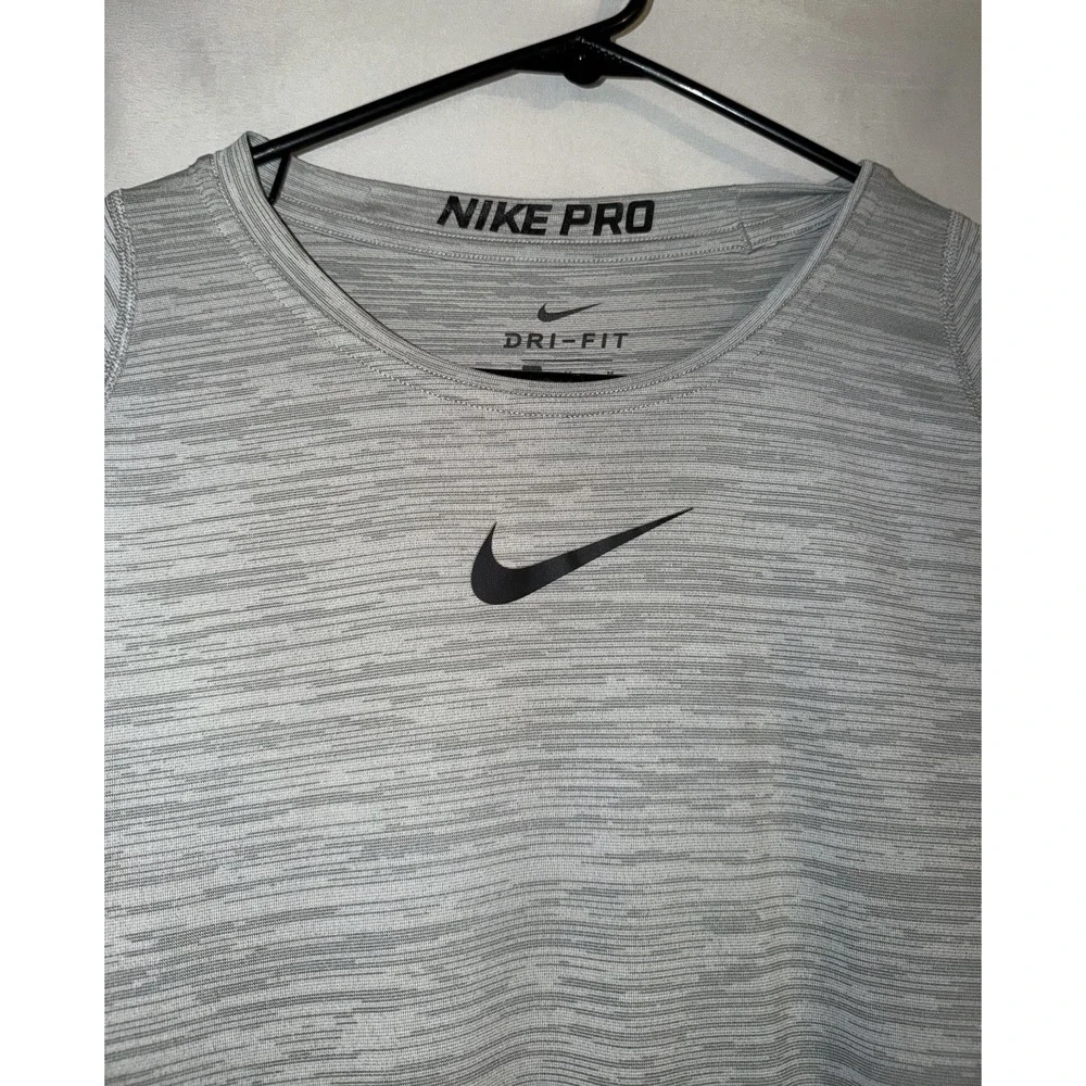 Nike Pro T Shirt Mens Medium Gray Activewear